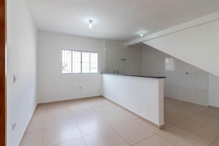 Sala de apartamento para alugar com 2 quartos, 50m² em Parque Peruche, São Paulo