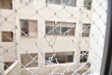 Apartamento à venda com 80m², 2 quartos e 1 vagaÁrea de Serviço - Vista