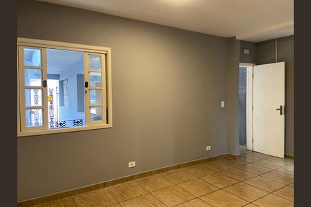 Casa para alugar com 100m², 2 quartos e 1 vaga Casa para alugar com 100m², 2 quartos e 1 vagaSala