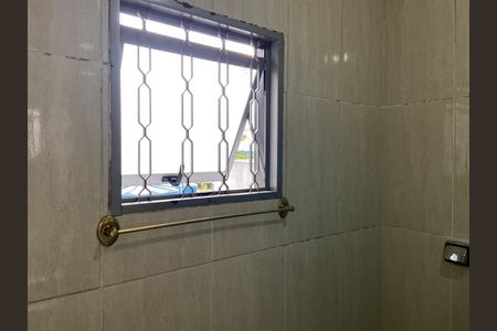 Casa para alugar com 100m², 2 quartos e 1 vaga Casa para alugar com 100m², 2 quartos e 1 vagaBanheiro