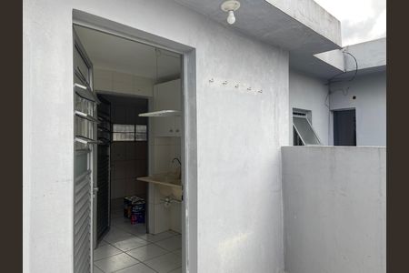 Casa para alugar com 100m², 2 quartos e 1 vaga Casa para alugar com 100m², 2 quartos e 1 vagaVaranda