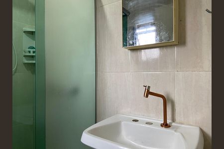 Casa para alugar com 100m², 2 quartos e 1 vaga Casa para alugar com 100m², 2 quartos e 1 vagaBanheiro