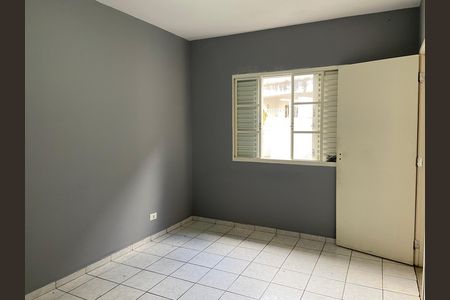 Casa para alugar com 100m², 2 quartos e 1 vaga Casa para alugar com 100m², 2 quartos e 1 vagaQuarto 1