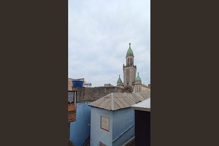 Vista  de apartamento para alugar com 2 quartos, 63m² em Azenha, Porto Alegre