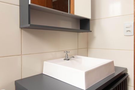 Casa de condomínio para alugar com 40m², 2 quartos e 1 vaga Casa de condomínio para alugar com 40m², 2 quartos e 1 vagaBanheiro