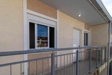 Casa de condomínio para alugar com 40m², 2 quartos e 1 vaga Casa de condomínio para alugar com 40m², 2 quartos e 1 vagaSacada