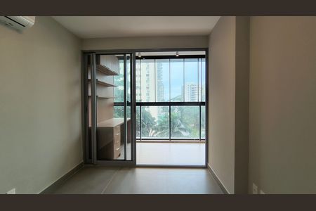 Apartamento para alugar com 80m², 2 quartos e 1 vaga Apartamento para alugar com 80m², 2 quartos e 1 vagaQuarto