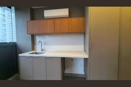 Apartamento para alugar com 80m², 2 quartos e 1 vaga Apartamento para alugar com 80m², 2 quartos e 1 vagaCozinha e Área de Serviço