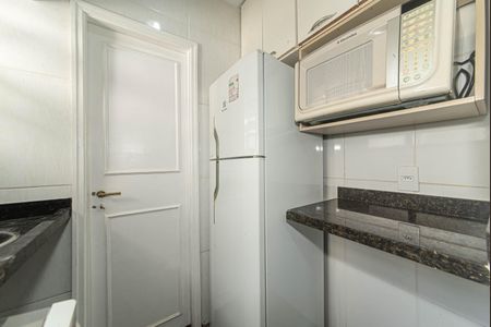 Cozinha de kitnet/studio para alugar com 1 quarto, 16m² em Brooklin, São Paulo