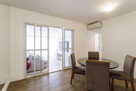 Sala de apartamento para alugar com 2 quartos, 80m² em Vila Nova Conceição, São Paulo