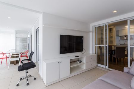 Apartamento à venda com 80m², 2 quartos e 2 vagas Apartamento à venda com 80m², 2 quartos e 2 vagasVaranda