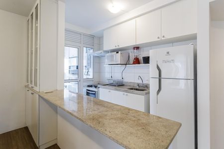 Apartamento à venda com 80m², 2 quartos e 2 vagas Apartamento à venda com 80m², 2 quartos e 2 vagasCozinha