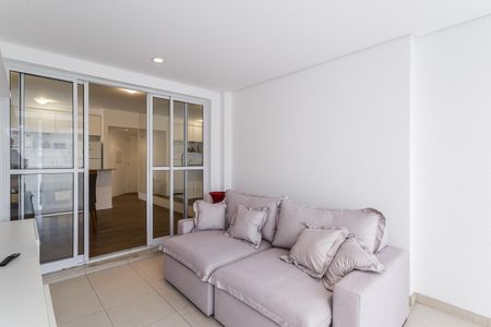Apartamento à venda com 80m², 2 quartos e 2 vagas Apartamento à venda com 80m², 2 quartos e 2 vagasVaranda