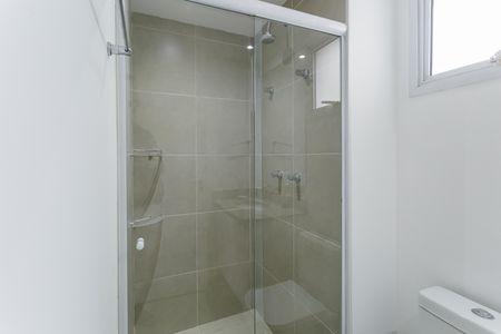 Apartamento à venda com 80m², 2 quartos e 2 vagas Apartamento à venda com 80m², 2 quartos e 2 vagasBanheiro da Suíte