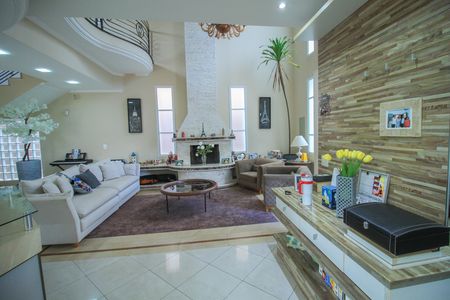 Casa à venda com 4 quartos, 358m² em Mooca, São Paulo