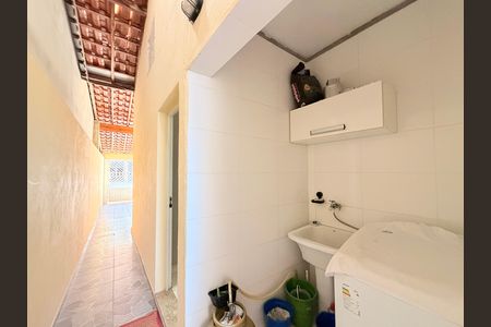 Casa à venda com 99m², 3 quartos e 2 vagasÁrea de Serviço