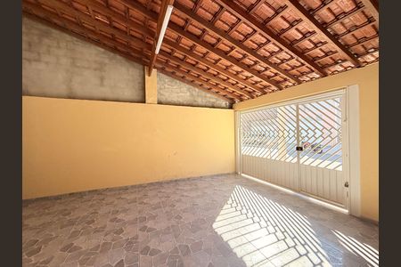 Casa à venda com 99m², 3 quartos e 2 vagasGaragem