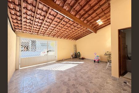 Casa à venda com 99m², 3 quartos e 2 vagasGaragem