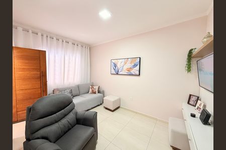 Casa à venda com 99m², 3 quartos e 2 vagasSala