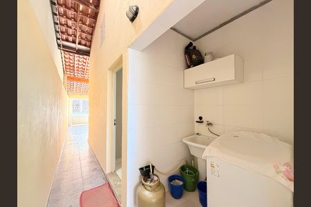 Casa à venda com 99m², 3 quartos e 2 vagasÁrea de Serviço