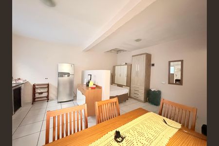 Casa à venda com 99m², 3 quartos e 2 vagasEdícula