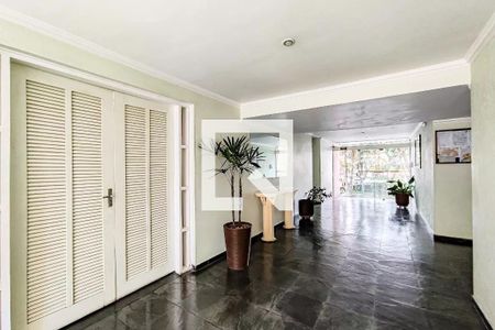 Apartamento para alugar com 66m², 2 quartos e 1 vagaHall social