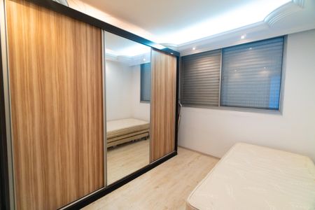 Apartamento para alugar com 66m², 2 quartos e 1 vagaQuarto