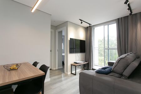 Sala  de apartamento à venda com 2 quartos, 41m² em Cidade Líder, São Paulo