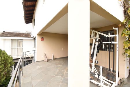 Casa à venda com 460m², 4 quartos e 5 vagasSacada da Sala