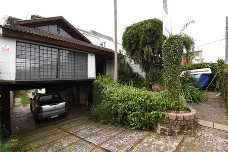Casa à venda com 460m², 4 quartos e 5 vagasÁrea externa