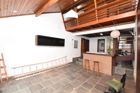 Casa à venda com 460m², 4 quartos e 5 vagasFlat