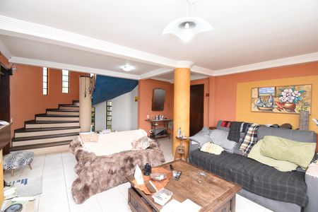 Sala de Estar de casa à venda com 4 quartos, 460m² em Boa Vista, Curitiba