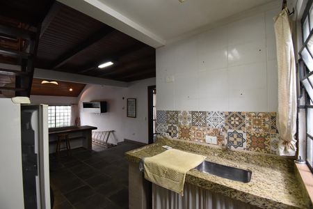 Casa à venda com 460m², 4 quartos e 5 vagasFlat