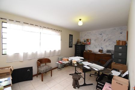 Casa à venda com 460m², 4 quartos e 5 vagasEscritório