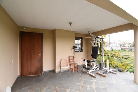 Sacada da Sala de casa à venda com 4 quartos, 460m² em Boa Vista, Curitiba