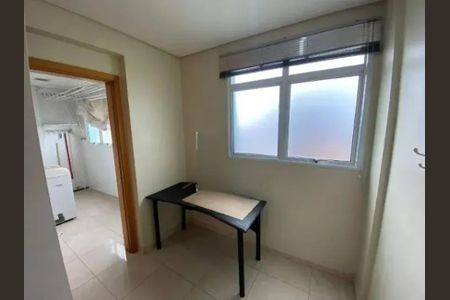 Apartamento para alugar com 190m², 3 quartos e 1 vaga Apartamento para alugar com 190m², 3 quartos e 1 vagaLavanderia