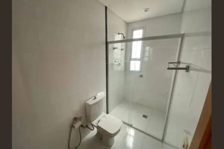 Apartamento para alugar com 190m², 3 quartos e 1 vaga Apartamento para alugar com 190m², 3 quartos e 1 vagaBanheiro da Suíte