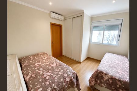 Apartamento para alugar com 190m², 3 quartos e 1 vaga Apartamento para alugar com 190m², 3 quartos e 1 vagaQuarto