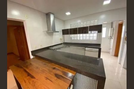 Cozinha de apartamento para alugar com 3 quartos, 190m² em Aparecida, Santos