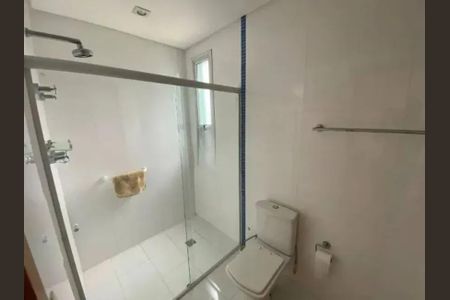 Apartamento para alugar com 190m², 3 quartos e 1 vaga Apartamento para alugar com 190m², 3 quartos e 1 vagaBanheiro da Suíte