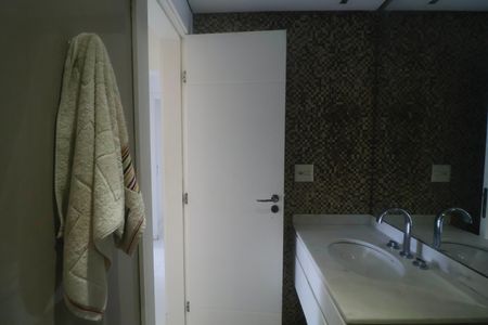 Apartamento para alugar com 118m², 2 quartos e 2 vagasBanheiro Social