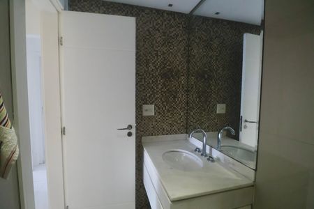 Apartamento para alugar com 118m², 2 quartos e 2 vagasBanheiro Social