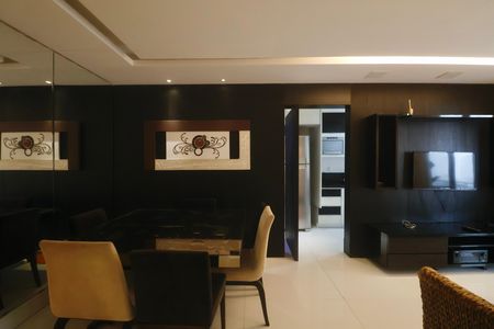 Apartamento para alugar com 118m², 2 quartos e 2 vagasSala