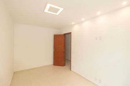 Quarto 1 de casa para alugar com 2 quartos, 72m² em Campo Grande, Rio de Janeiro