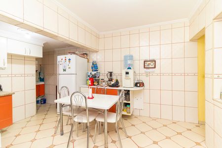 Casa à venda com 150m², 5 quartos e 2 vagasCASA 1 - Cozinha