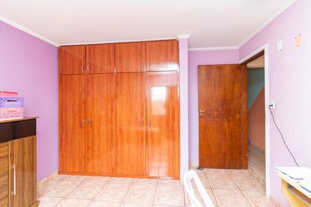 Casa à venda com 150m², 5 quartos e 2 vagasCASA 1 - Quarto 1
