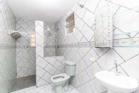 Casa à venda com 150m², 5 quartos e 2 vagasCASA 2 - Banheiro da Suíte