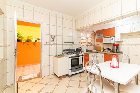 Casa à venda com 150m², 5 quartos e 2 vagasCASA 1 - Cozinha