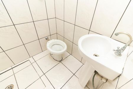 Casa à venda com 150m², 5 quartos e 2 vagasCASA 2 - Banheiro Social
