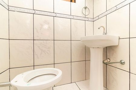 Casa à venda com 150m², 5 quartos e 2 vagasCASA 2 - Banheiro Social